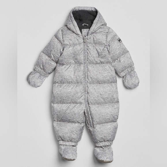 NWT Baby GAP Footed Puffer Snowsuit Bunting 12-18 Months
